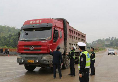 2017年國(guó)家針對(duì)貨車(chē)推出的九大政策信息